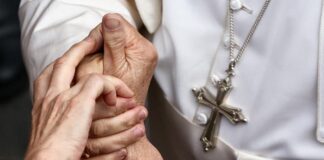 “Dilexi te”, León XIV: no se puede separar la fe del amor por los pobres