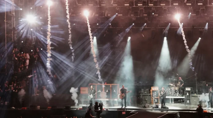 Molotov contra la 4T: recuerda corrupción política canción