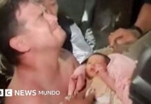 La conmovedora historia del bebé de 18 días y su madre que fueron rescatados de entre los escombros tras el terremoto doble en Venezuela